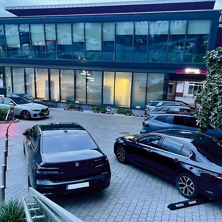Q18 Aparthotel Bydgoszcz Buitenkant foto