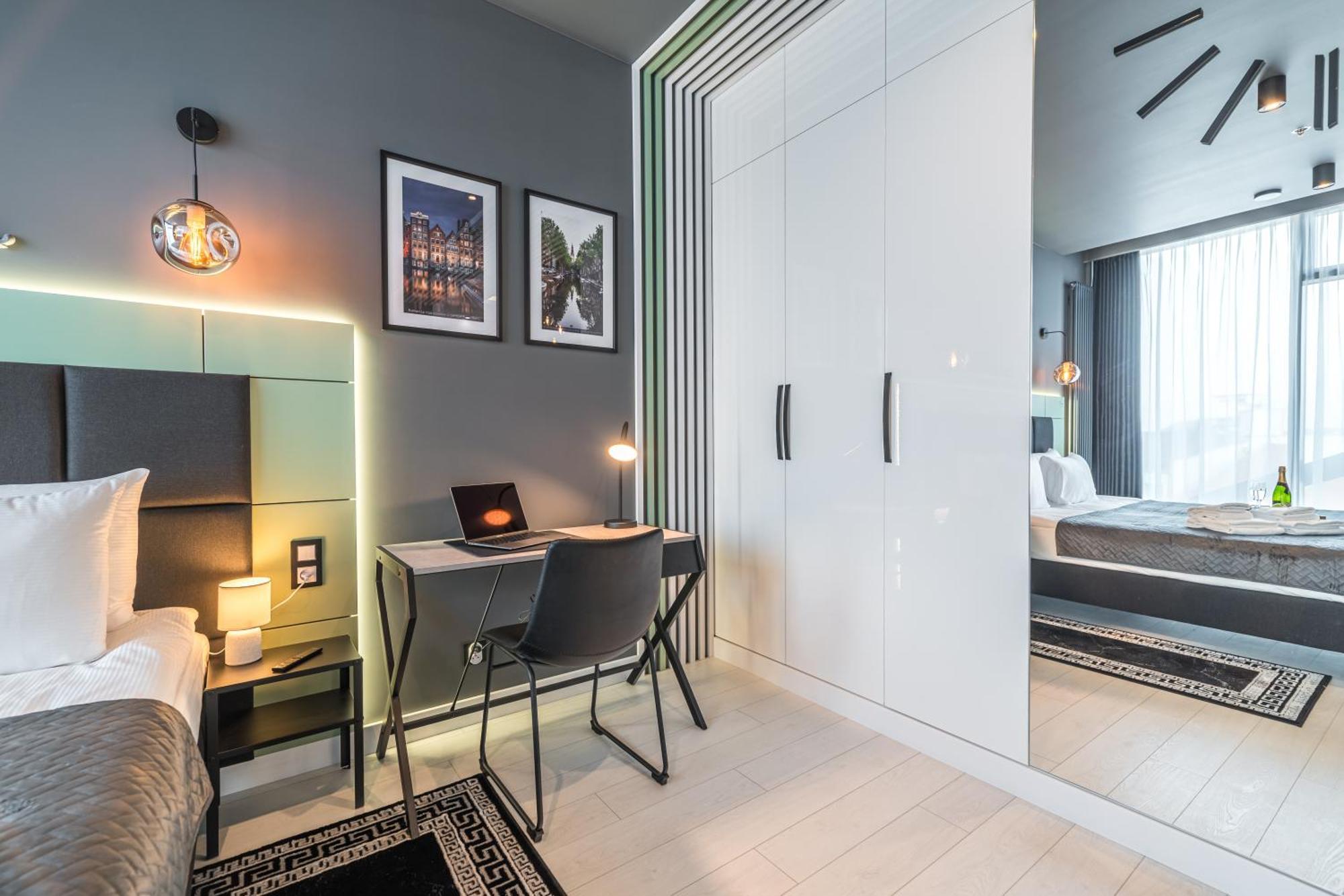 Q18 Aparthotel Bydgoszcz Buitenkant foto