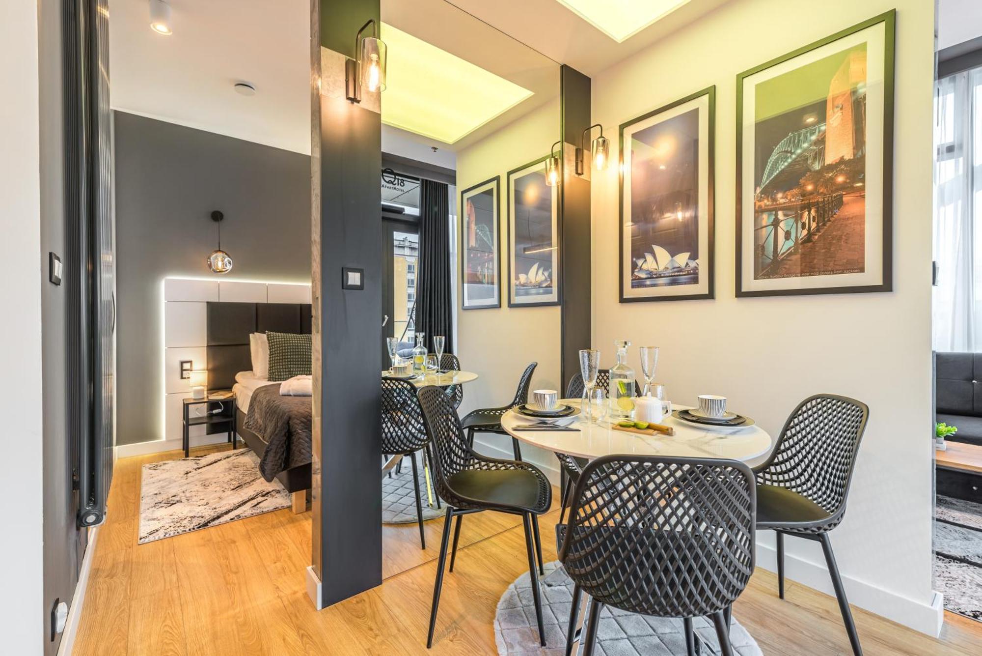 Q18 Aparthotel Bydgoszcz Buitenkant foto