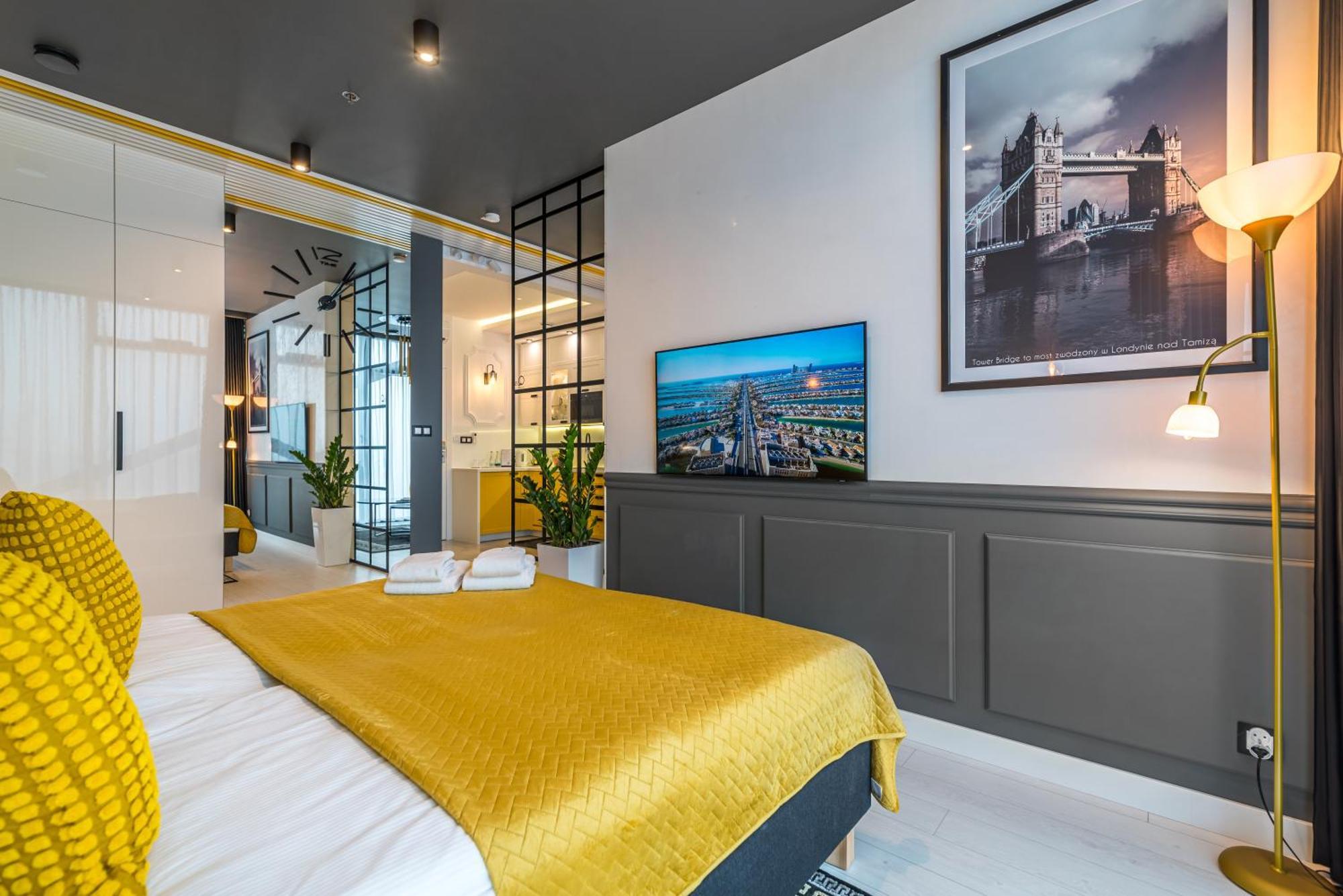 Q18 Aparthotel Bydgoszcz Buitenkant foto