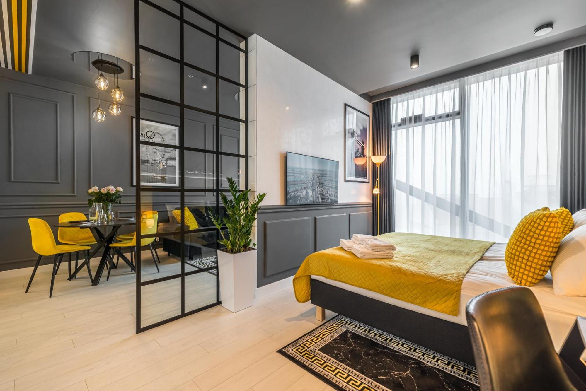 Q18 Aparthotel Bydgoszcz Buitenkant foto