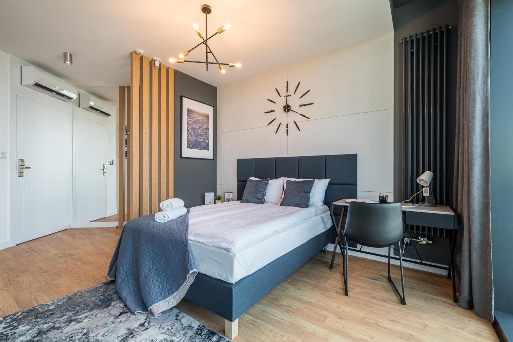 Q18 Aparthotel Bydgoszcz Buitenkant foto